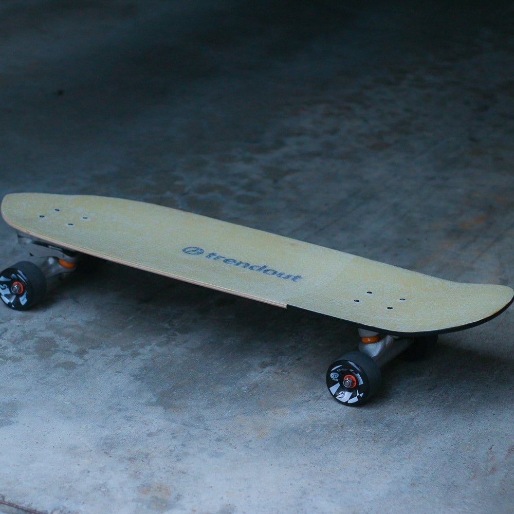 Trendout Minimal Fiberglass Surf Skate - 33.5" - Trendout.pt