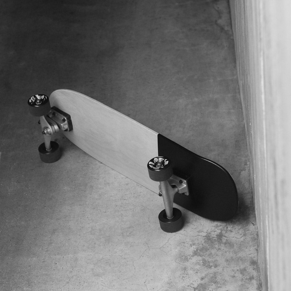 Trendout Minimal Fiberglass Surf Skate - 33.5" - Trendout.pt